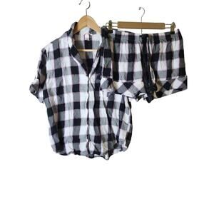 VICTORIA'S SECRET Black Gray Plaid Gold Thread Shorts Pajama Set SZ M